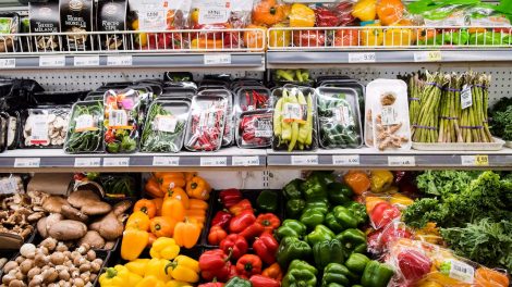 New food guide unveiled without food groups or recommended servings | CBC  News